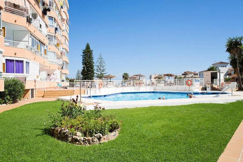 Studio With Sea Views In Torremolinos Apartment Exterior photo